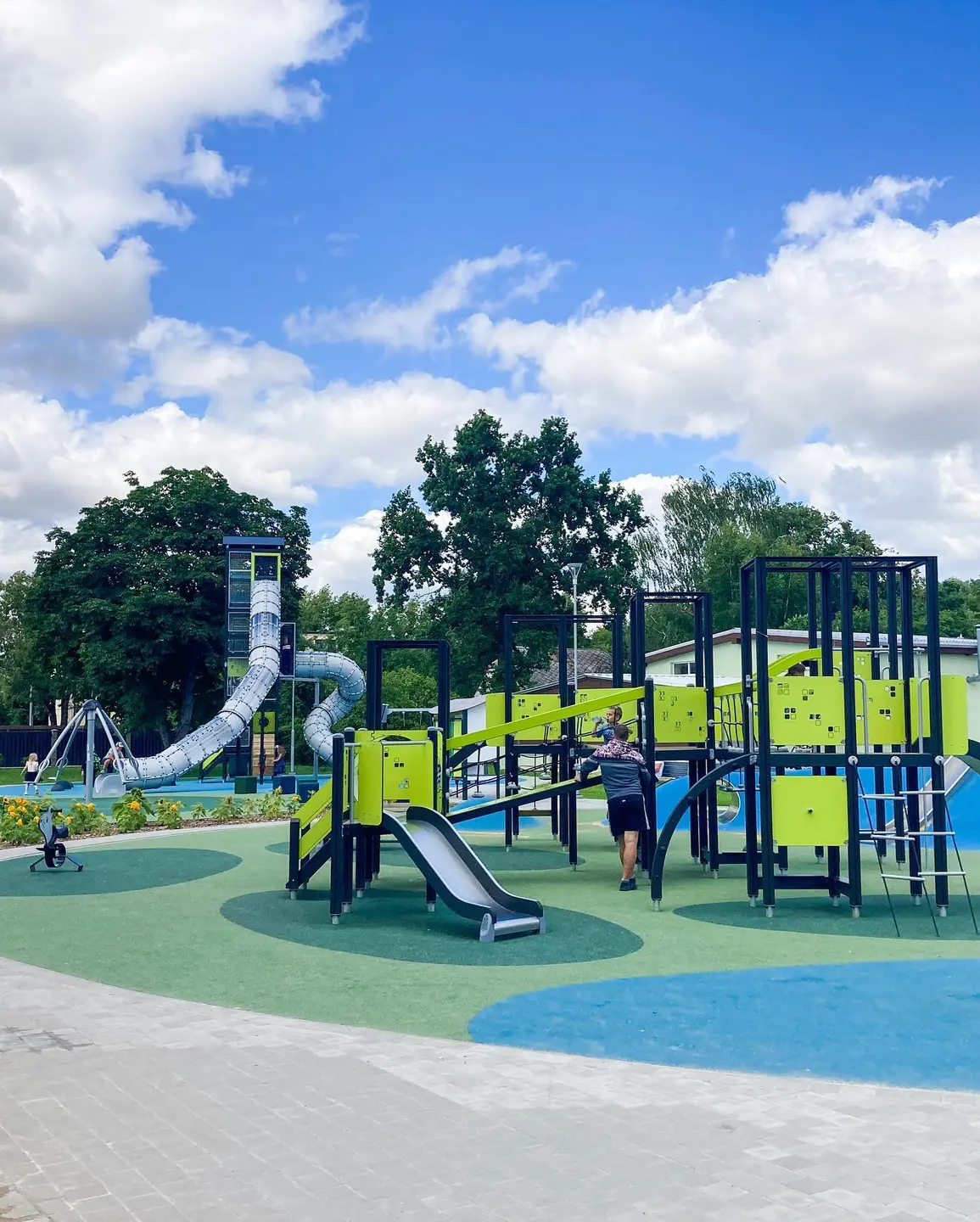 Meklēšanas rezultāta izrādes "Saules parks - multifunkcionāls rotaļu un atpūtas laukums" attels